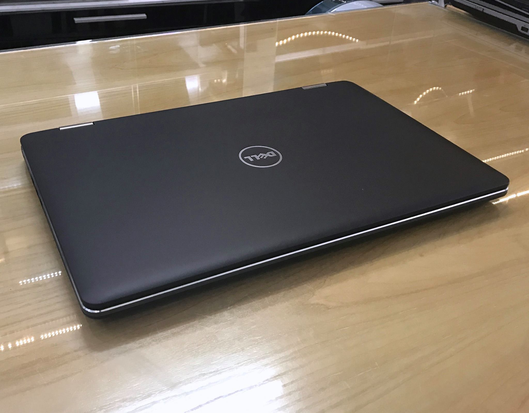 Laptop Dell Core i7 Inspiron 7568.jpg